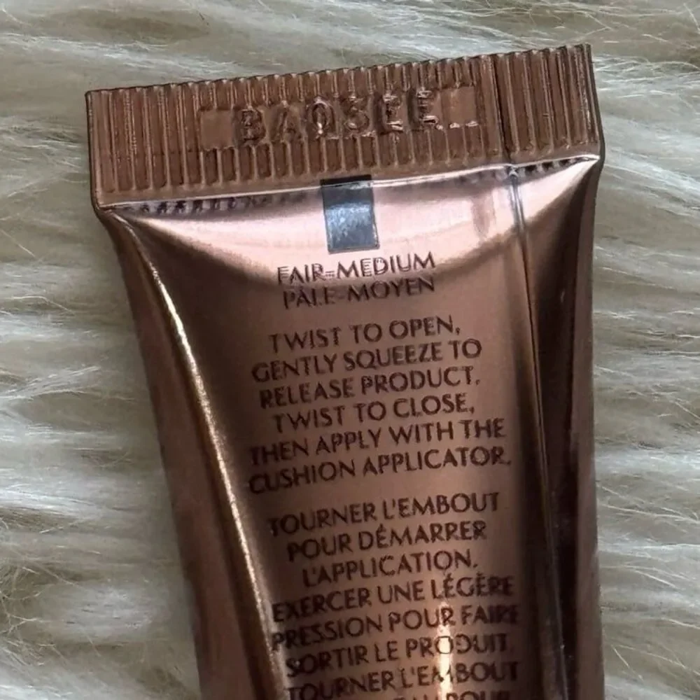 Charlotte Tilbury Contour Wand Fair-Medium